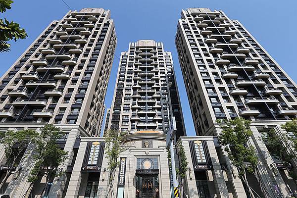 中央公園採品字型布局