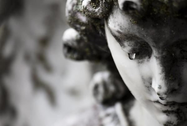 SetWidth600-Angel-tears-medium2