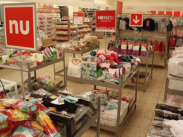 800px-HEMA_interieur