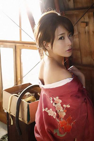 【<em>写真</em>女优】前六本木酒店红牌~<em>神室舞衣</em> - U