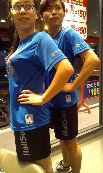 hallson隊服展示.jpg hallson隊服展示.jpg