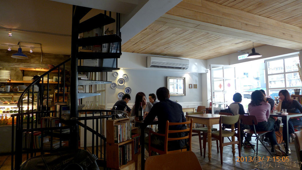 P1020295-14.jpg P1020295-14.jpg