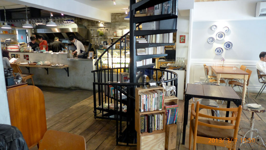 P1020355-45.jpg P1020355-45.jpg