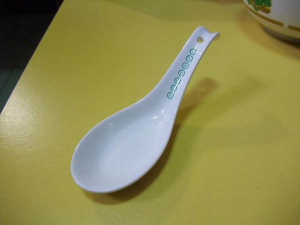 B賞-神龍陶瓷大碗公組-湯匙.JPG B賞-神龍陶瓷大碗公組-湯匙.JPG