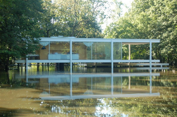 Farnsworth House.jpg