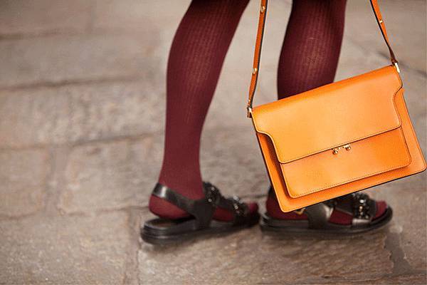 MARNI_TRUNK_BAG-3(已拖移)