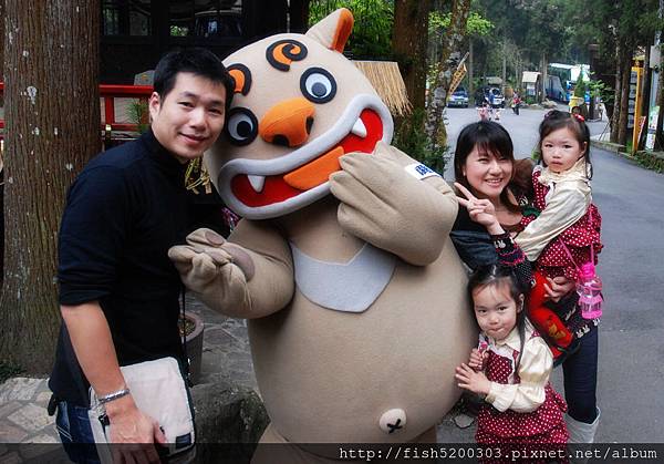 老公很高興說枯麻靠著他 老公很高興說枯麻靠著他