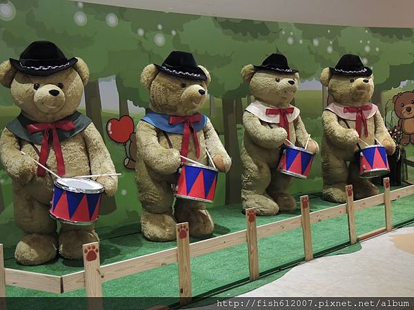 {fishraymond}航空熊展演館3 {fishraymond}航空熊展演館3