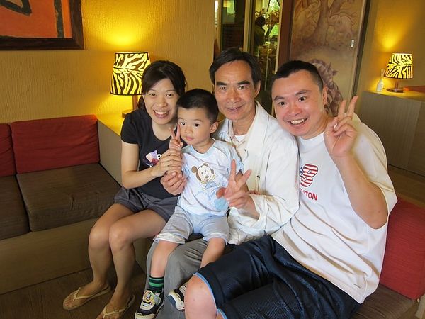 IMG_9713.JPG IMG_9713.JPG