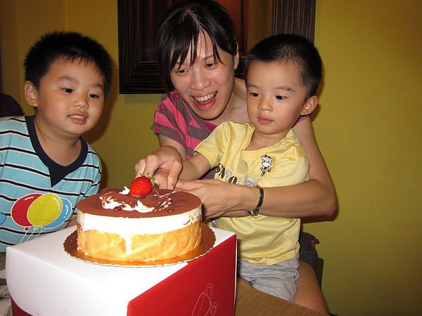 IMG_9700.JPG IMG_9700.JPG