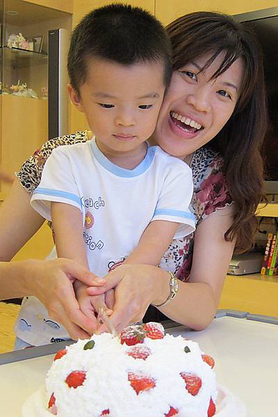 IMG_9935-2.JPG IMG_9935-2.JPG