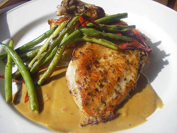 chicken-under-a-brick.jpg chicken-under-a-brick.jpg