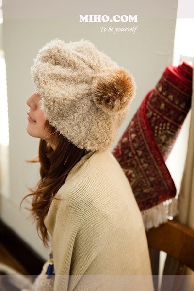 MoltRoom♥轉賣miho.com知名品牌質感球球毛帽300.jpg MoltRoom♥轉賣miho.com知名品牌質感球球毛帽300.jpg