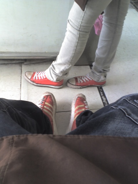 被外界常討論的紅情侶鞋