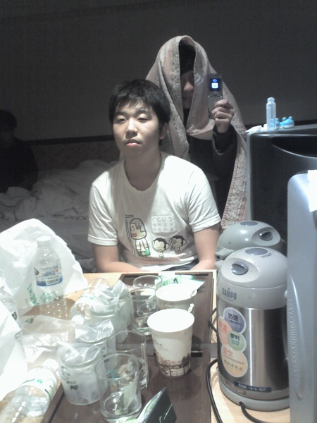 妮妮公主後面是惡婆婆