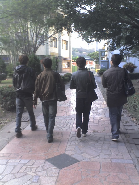 大搖大擺走進台東大學