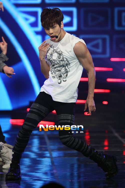 bd3eb13533fa828b47196759fd1f4134970a5a56 bd3eb13533fa828b47196759fd1f4134970a5a56