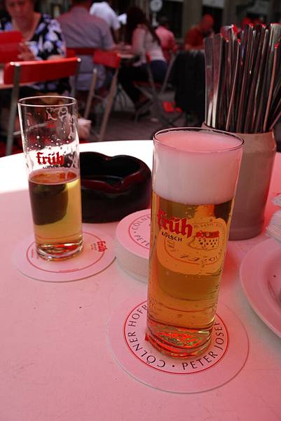 Flat 135/愛美食 德國 科隆Köln Früh 豬腳大餐 Flat 135/愛美食 德國 科隆Köln Früh 豬腳大餐