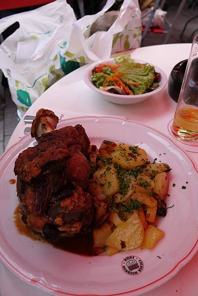 Flat 135/愛美食 德國 科隆Köln Früh 豬腳大餐