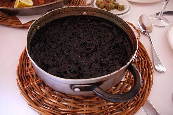 Flat 135/愛美食 西班牙 巴賽隆納Barcelona day2 Les Quinze nits 莎莎介紹排隊美食 Flat 135/愛美食 西班牙 巴賽隆納Barcelona day2 Les Quinze nits 莎莎介紹排隊美食