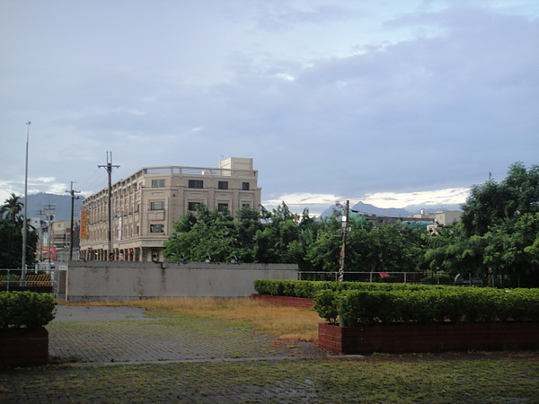 長億國小 長億國小