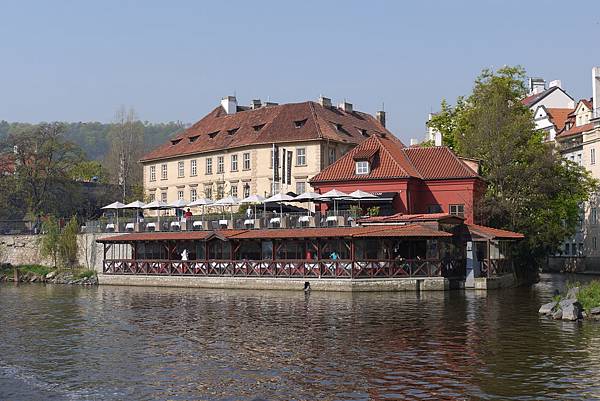 P1100144.JPG P1100144.JPG