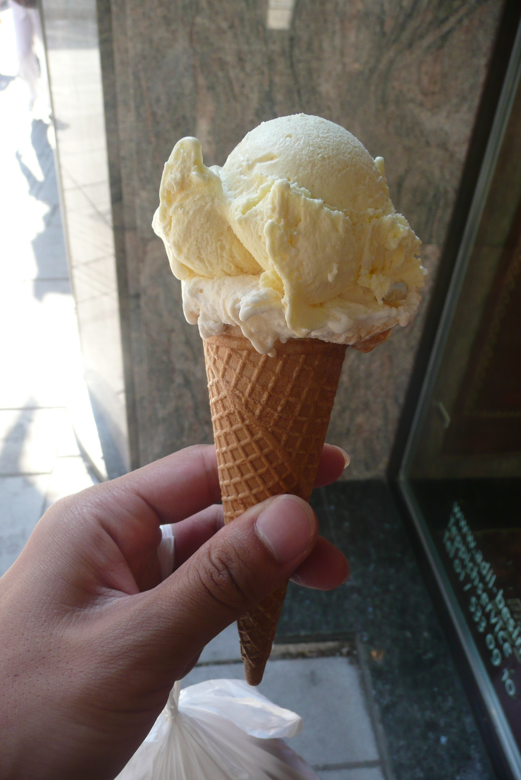 好吃冰淇淋.JPG