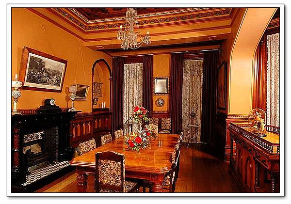 Larnach-Castle-Dining-Room.jpg