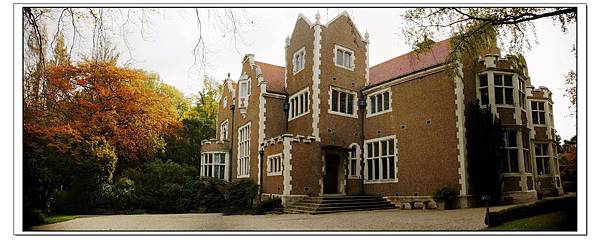 Olveston_House,_Dunedin.jpg Olveston_House,_Dunedin.jpg