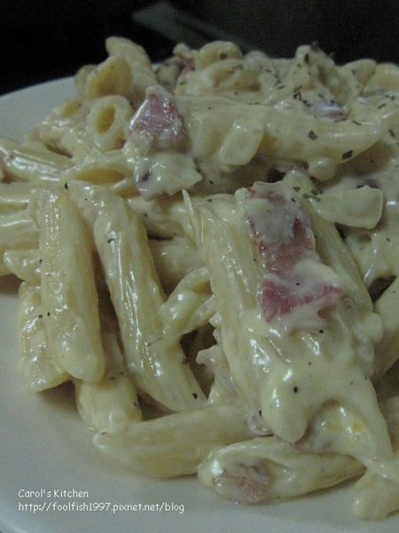 奶油培根蛋汁義大利管麵 02.jpg