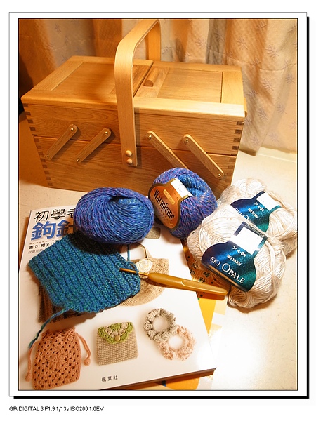 1.媽咪新嗜好.織毛線.jpg