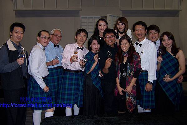 1206 036(001) 1206 036(001)