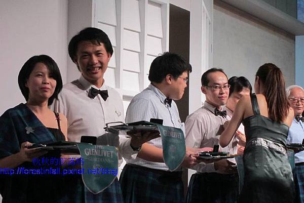 383188_288044217898781_100000796156411_768345_1519062023_n(001) 383188_288044217898781_100000796156411_768345_1519062023_n(001)