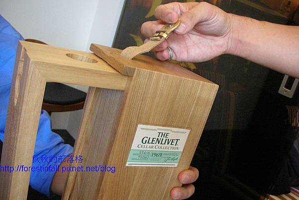 1010825 140(001) 1010825 140(001)