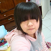 拍照都不拍眼睛:))