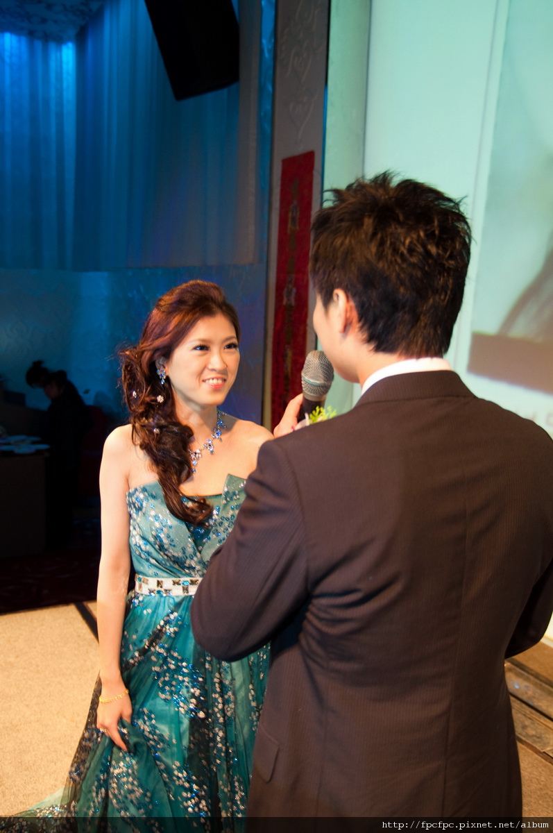 瑋鍵 & 雅惠 (1079)_exposure_調整大小.jpg