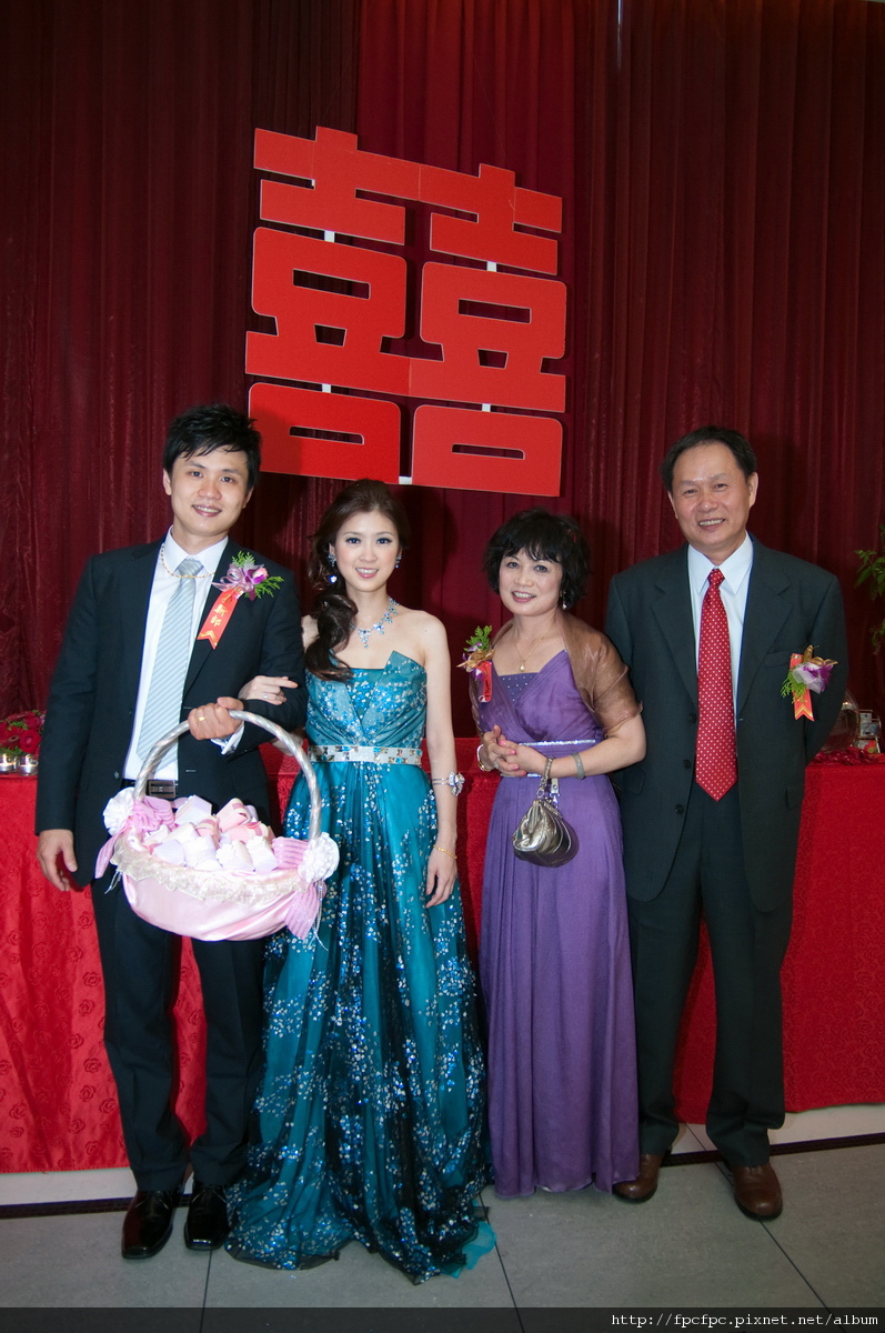 瑋鍵 & 雅惠 (1159)_exposure_調整大小.jpg