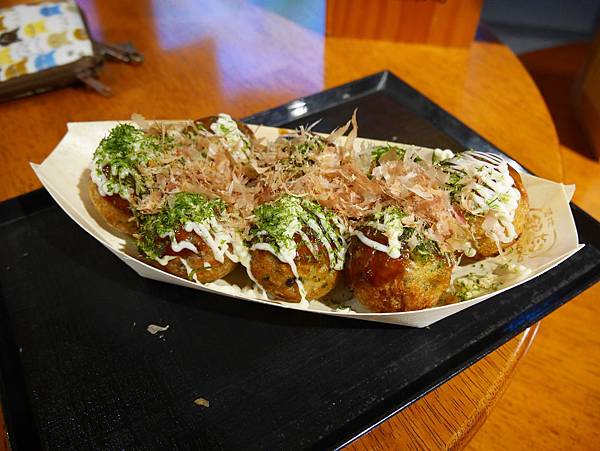 西中島地鐵站對面章魚燒 西中島地鐵站對面章魚燒