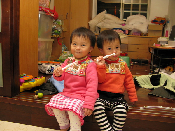 IMG_7196-g_resize-刷牙.JPG IMG_7196-g_resize-刷牙.JPG