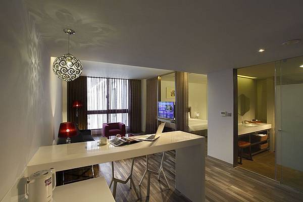 尊榮套房20坪1大床