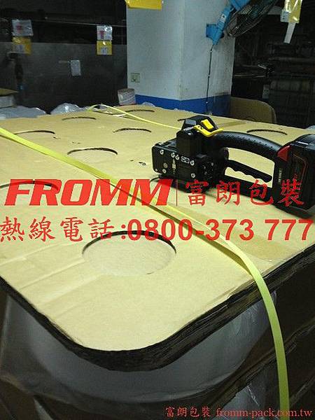 電動打包機-取代傳統的手動打包工具(浮水印) 電動打包機-取代傳統的手動打包工具(浮水印)