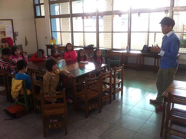 1620695_10151838240921017_303836386_n