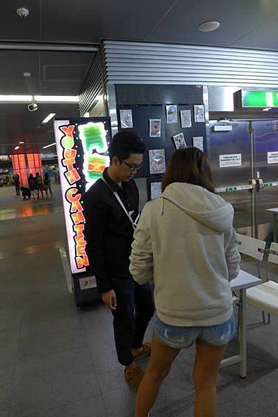 1654235_802168406466345_393860346_n