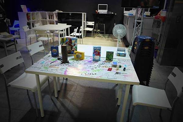 1780846_802168356466350_1410367032_n