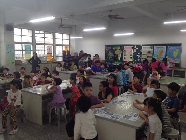 1608634_773417742671174_1879599580_n