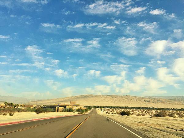 IMG_2200 (2) IMG_2200 (2)