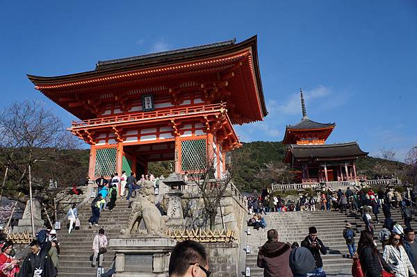 【2015日本大阪清水五条駅】DAY5日文系畢業戰鬥行之第一次到大阪夢館和服初體驗+第一次參拜清水寺、主要祈求戀愛運的地主神社+風景絕佳的清水舞台 【2015日本大阪清水五条駅】DAY5日文系畢業戰鬥行之第一次到大阪夢館和服初體驗+第一次參拜清水寺、主要祈求戀愛運的地主神社+風景絕佳的清水舞台