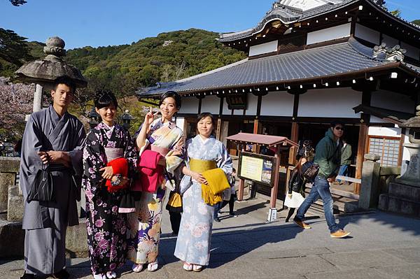 【2015日本大阪清水五条駅】DAY5日文系畢業戰鬥行之第一次到大阪夢館和服初體驗+第一次參拜清水寺、主要祈求戀愛運的地主神社+風景絕佳的清水舞台