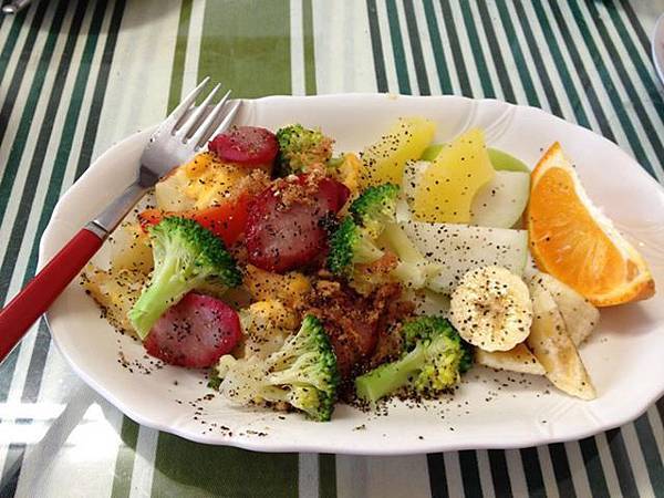 1010606_1467117566849115_1044545560_n