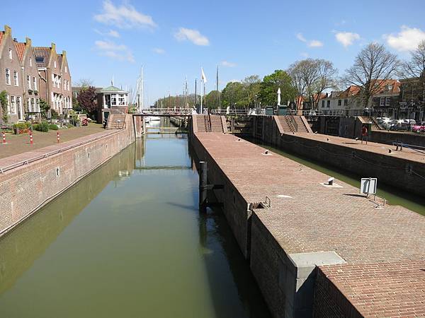 IMG_2035.jpg IMG_2035.jpg